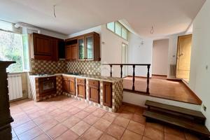 5 LOCALI A SORIANO NEL CIMINO