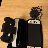 NINTENDO SWITCH OLED + ACCESSORI