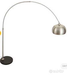 Lampada curva in acciao