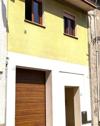 Casa indipendente di 182 m² con 4 locali e box aut