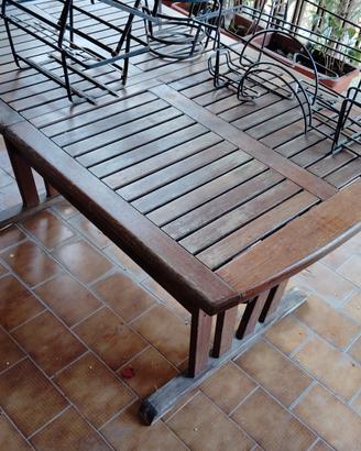 Tavolo giardino più sedie 