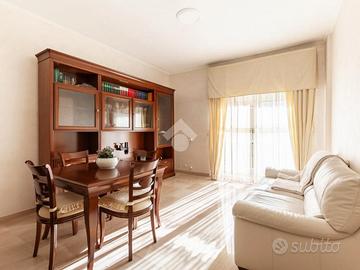 MOBILI SALONE ACCADEMIA DEL MOBILE