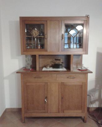 Credenza vintage anni ’40 in legno con vetrina.