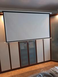 proiettore più schermo motorizzato