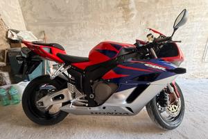 CBR 1000 RR ANNO 2005