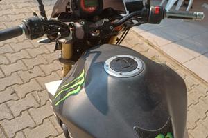 kawasaki z1000 anno 2004