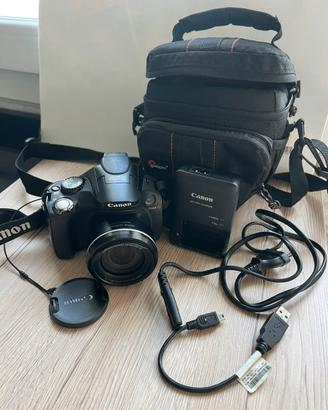 Canon PowerShot SX40 HS + accessori e borsa