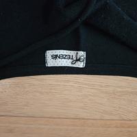 T- shirt nera Tezenis tipo maglia con spacchi al f