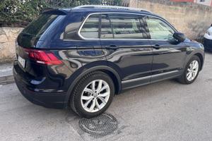 Tiguan 2.0 SCR business