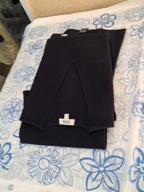 Smanicato e pantalone nero per donna COS