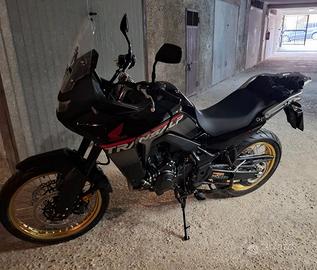 Honda Transalp 750