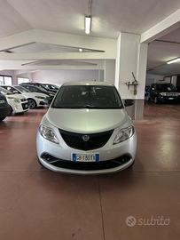 Lancia Ypsilon 1.0 FireFly 5 porte S&S Hybrid Ecoc