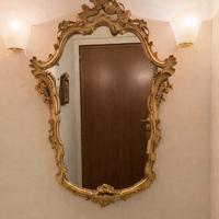 Consolle dorata con specchiera - stile rococó