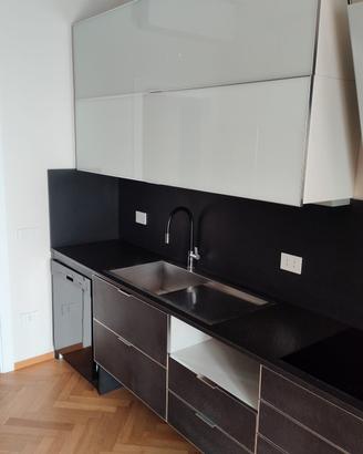Mobilio cucina componibile Maiullari nera 
