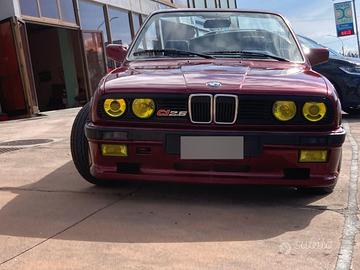 BMW E30 320 i Cabrio