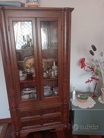 Vetrina in vetro