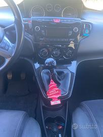Lancia y