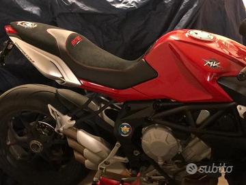 Rivestimento sella mv brutale 675 800 _11