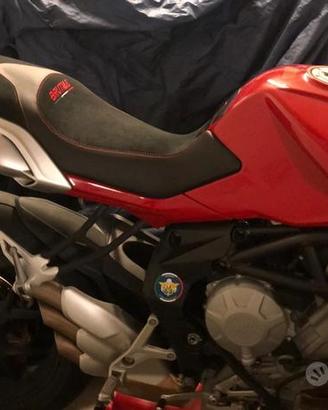 Rivestimento sella mv brutale 675 800 _11