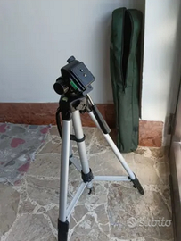 Treppiedi telescopico per macchine fotografiche
