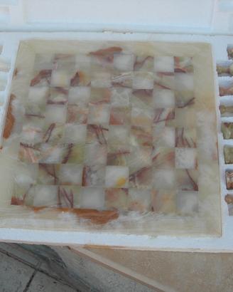 Scacchiera in marmo-onice