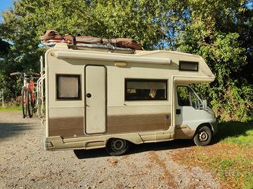 Camper mansardato 5,45 mt