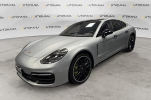 Porsche Panamera 4 E-Hybrid Platinum Edition