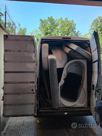 svuota appartamenti,cantine,box,garage,uffici  ecc