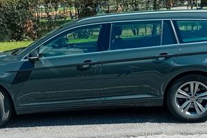 VOLKSWAGEN Passat 8ª serie - 2020