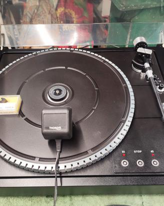 Giradischi Thorens TD104.