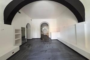 NEGOZIO A MASSA