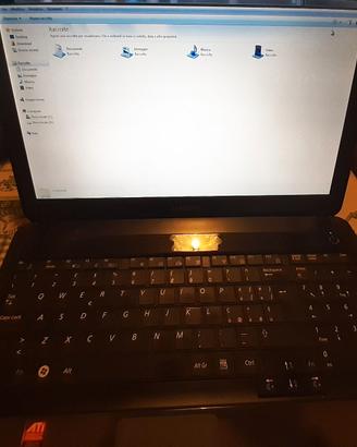 PORTATILE SAMSUNG intel i3 con lettore di CD/DVD