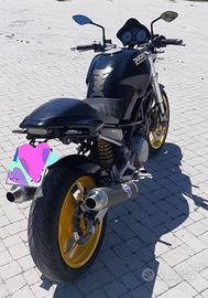 Moto Ducati Monster 620s