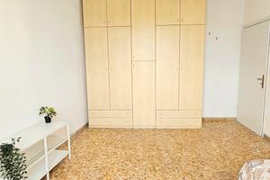 Ampia stanza singola/matrimoniale- zona Isolotto 
