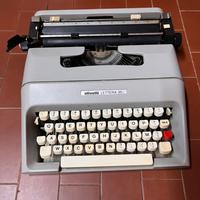 Macchina da scrivere Olivetti Lettera 35i vintage
