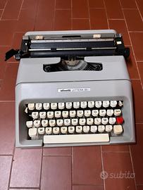 Macchina da scrivere Olivetti Lettera 35i vintage