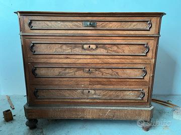 CASSETTIERA / COMÒ IN LEGNO