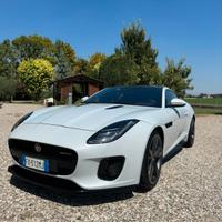 Jaguar F-Type 2.0 i4 RWD 300 CV aut. Coupé R-DYNAM