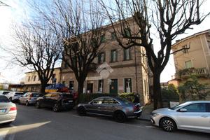 MULTILOCALE A LATISANA