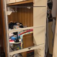  scarpiera da ritirare Via Mameli