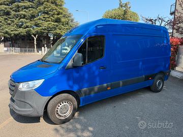 Mercedes sprinter L1H1