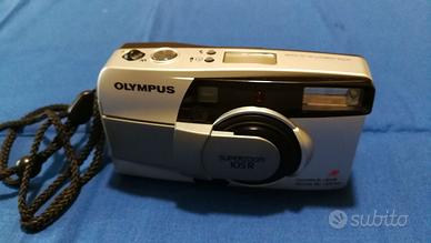 Macchina fotografica Olympus 105 R