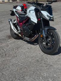Honda hornet 750