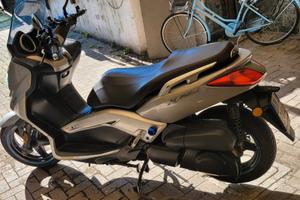 Yamaha X-Max 250 - 2010