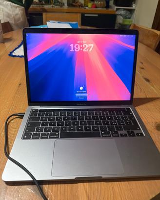 Mac Book Pro M1 8GB