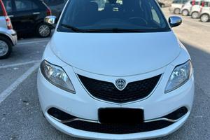 Lancia Ypsilon 2014 GPL