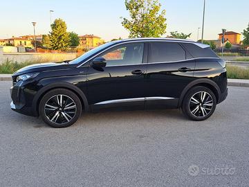 PEUGEOT 3008 GT EAT8