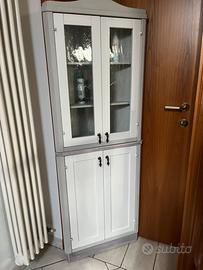 Mobile angolo con vetrinetta