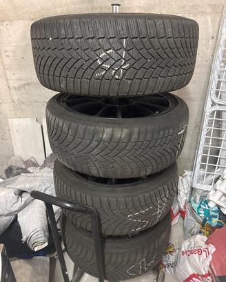 Cerchi OZ Racing  Ultraleggera +gomme Bridgestone