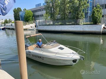 Barca Sessa OYSTER 20